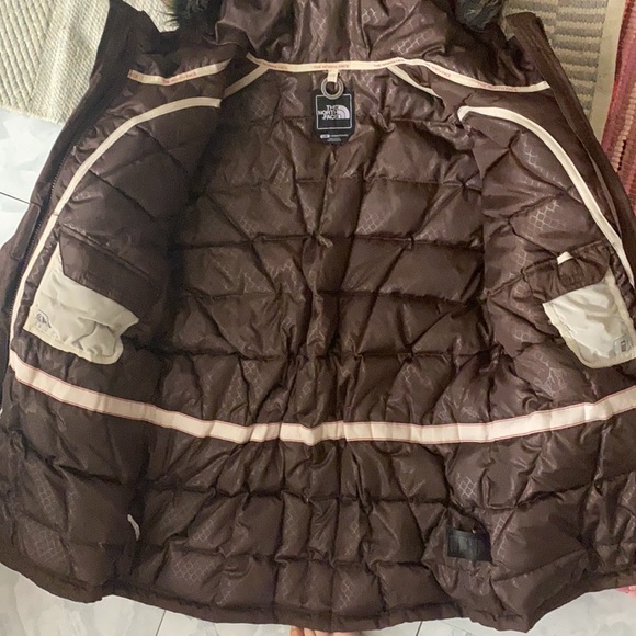 Brown woman’s north face - Picture 5 of 5